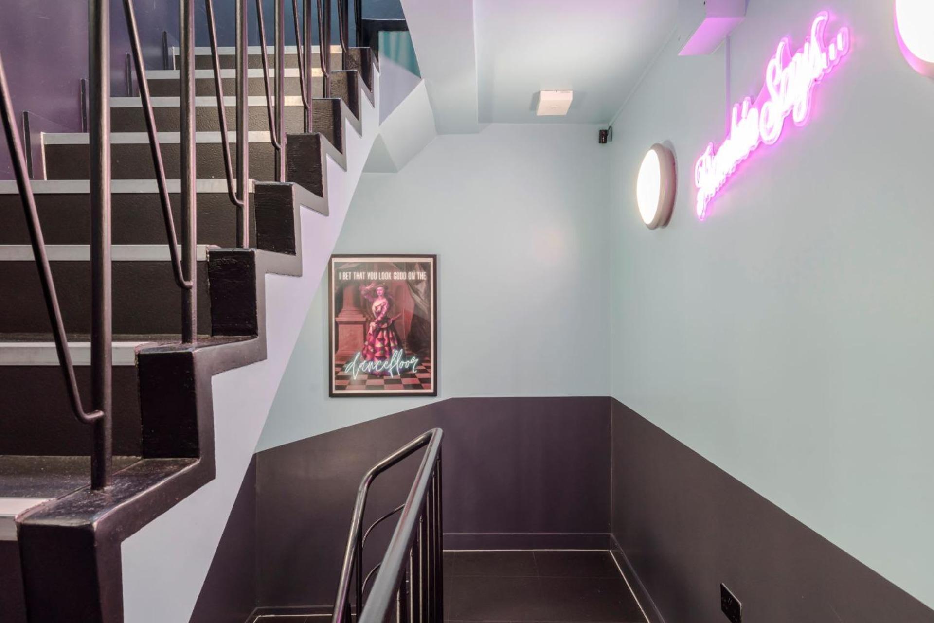 The "Slaycation" Crib - Soho - By Frankie Says Apartment London Exterior photo